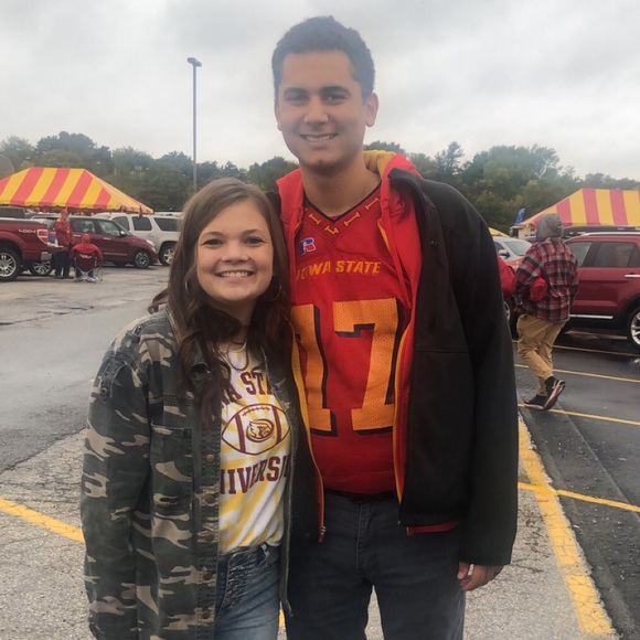 Meet your Posher, Mariah - Picture 1 of 1